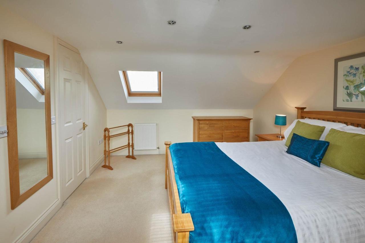 Host & Stay - The Railway Retreat Whitby Kültér fotó